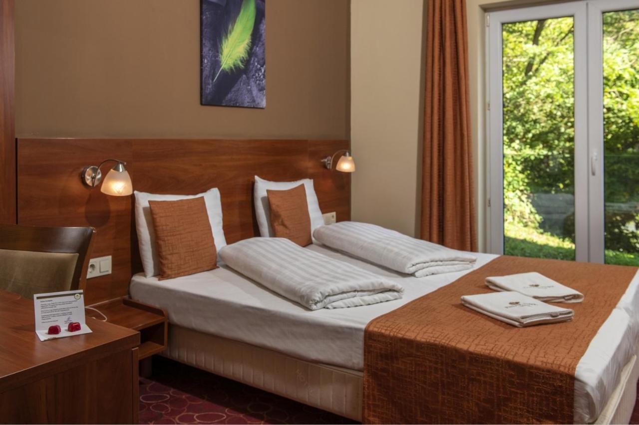 Patak Park Hotel Visegrad (Adults Only) Exterior photo